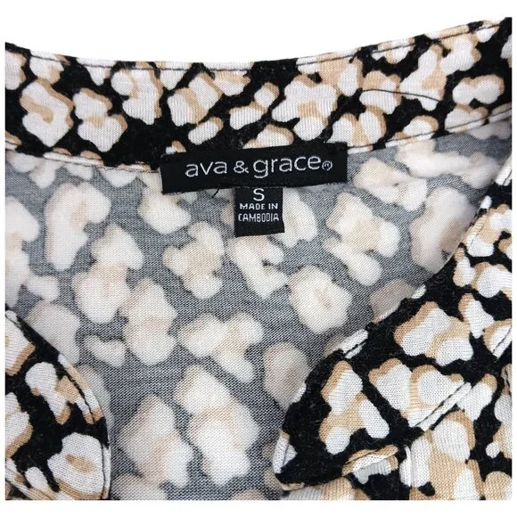 AVA & GRACE-Women's Pleated 3/4 Sleeve-SMALL-Floral-Black with White-Tan Flowers - Picture 11 of 12